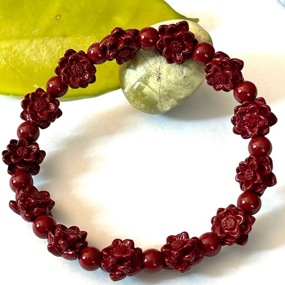 Natural Cinnabar Lotus Flower Bracelet Healing Stone Stretchy Bracelet - Picture 1 of 5